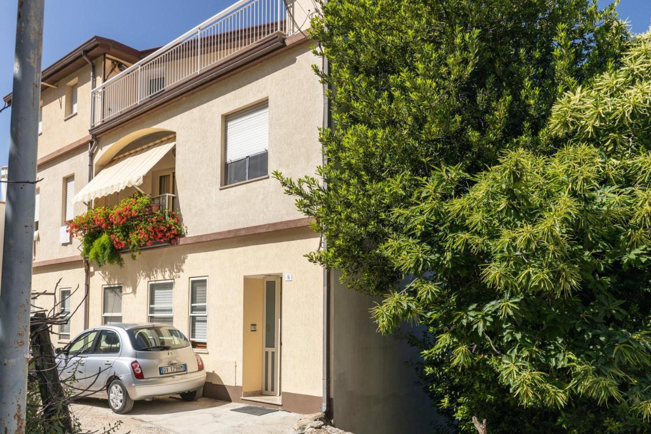 Mansarda Moro Apartman Baunei Kültér fotó