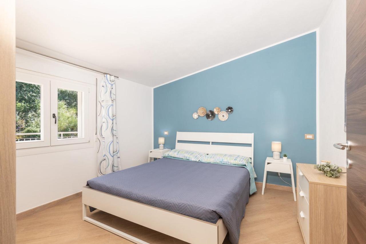 Mansarda Moro Apartman Baunei Kültér fotó